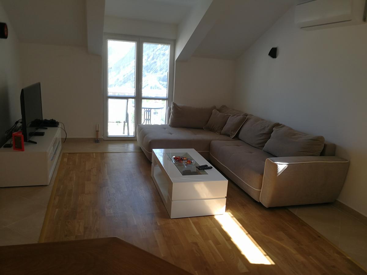 Apartment Misulino Kotor Luaran gambar