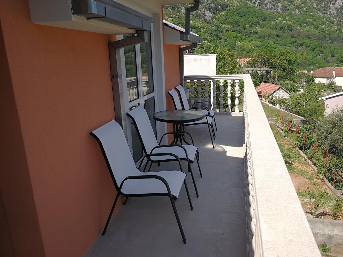 Apartment Misulino Kotor Luaran gambar