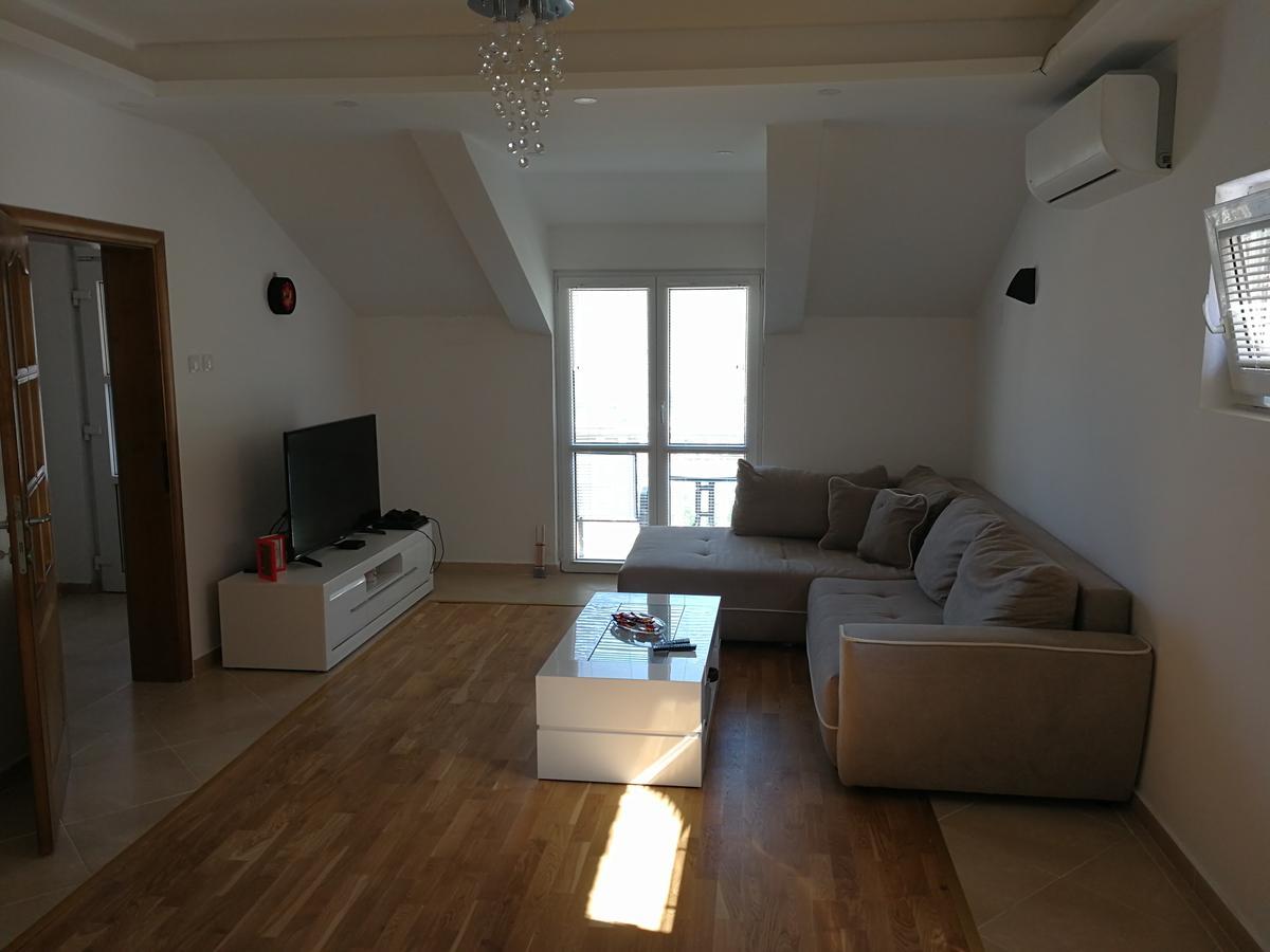 Apartment Misulino Kotor Luaran gambar