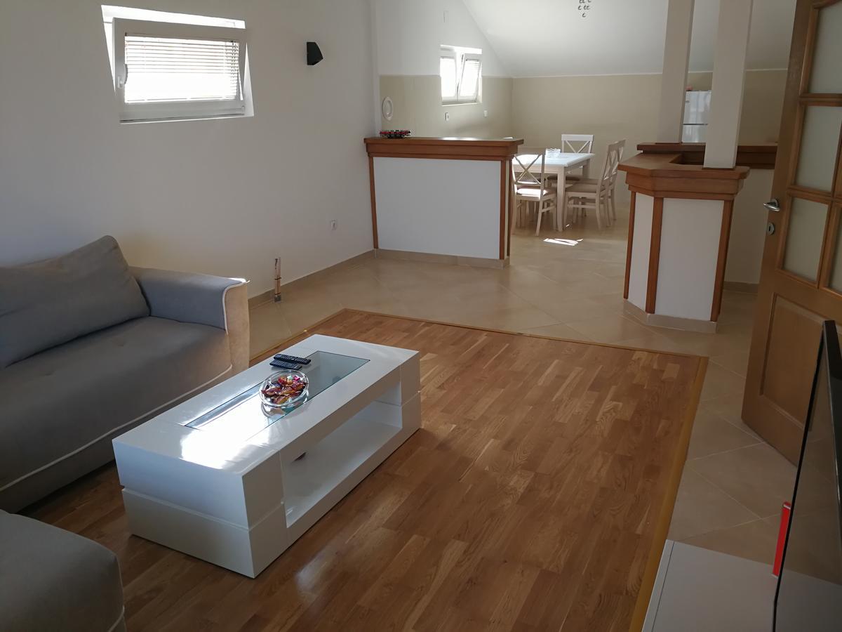 Apartment Misulino Kotor Luaran gambar