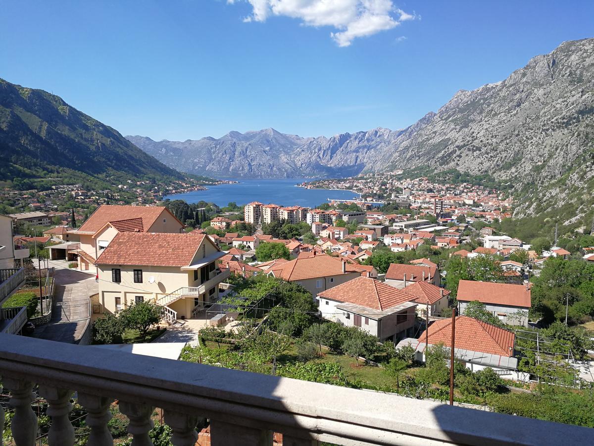 Apartment Misulino Kotor Luaran gambar